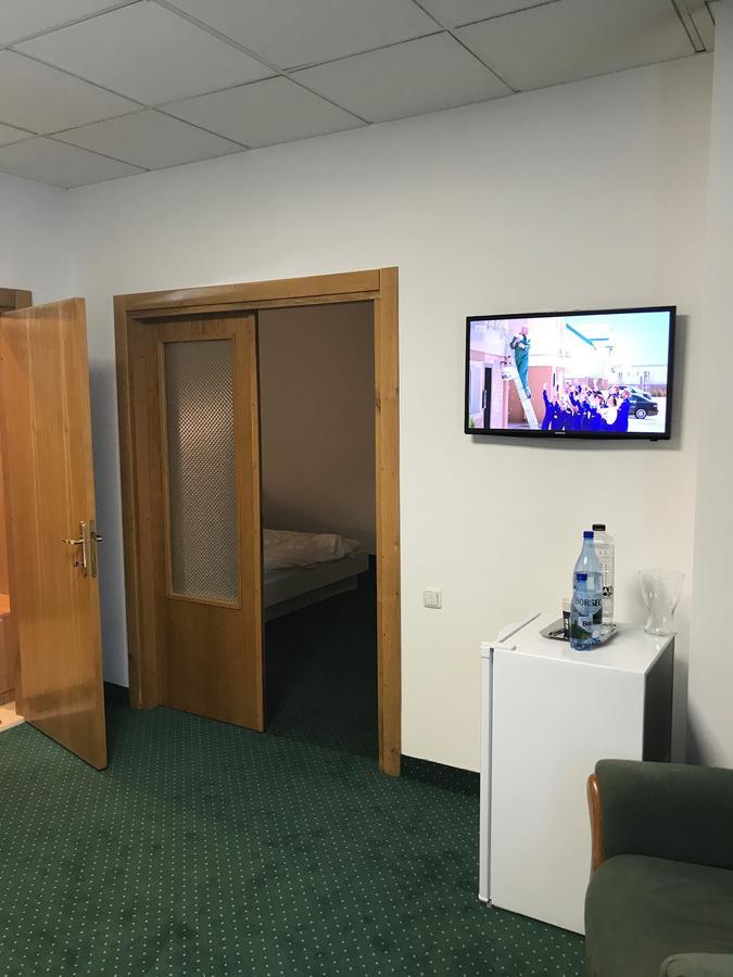 Apartament In Regim Hotelier Bacău Eksteriør billede