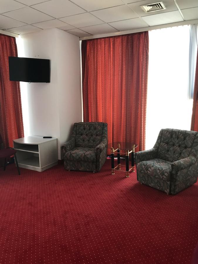 Apartament In Regim Hotelier Bacău Eksteriør billede